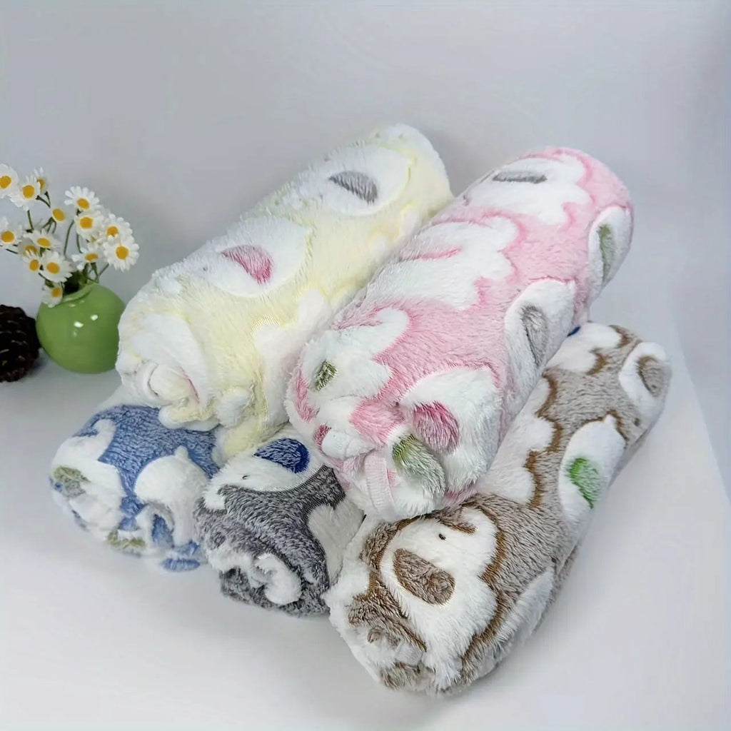 Cute Elephant Print Pet Blanket - Machine Washable, Soft Warm Fleece Pet Mats for Cats & Dogs, Four Seasons Comfort, Suitable for Small to Extra Large Pets, Polyester Bed Pad with Unique Features