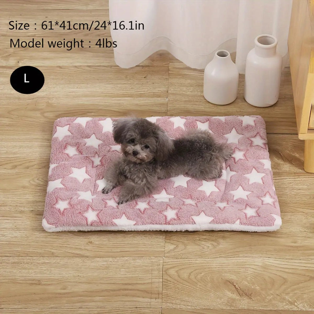 Cozy All-Season Plush Pet Mat | Soft, Thickened Warm Blanket for Cats & Dogs | Machine-Washable, Durable Polyester | Ideal for Autumn & Winter Sleep Comfort | Star Patterned Design, Pet Sleeping Ma