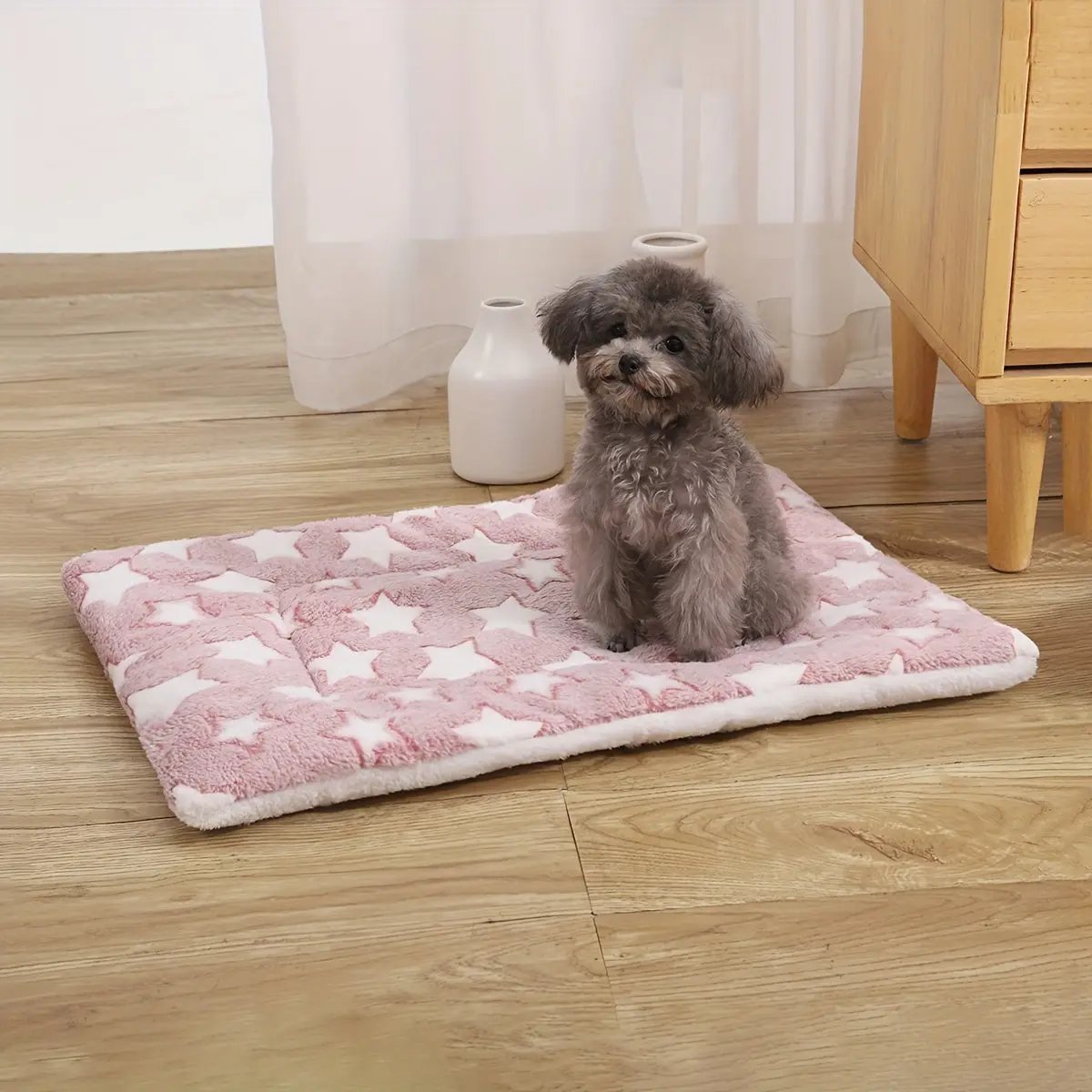 Cozy All-Season Plush Pet Mat | Soft, Thickened Warm Blanket for Cats & Dogs | Machine-Washable, Durable Polyester | Ideal for Autumn & Winter Sleep Comfort | Star Patterned Design, Pet Sleeping Ma