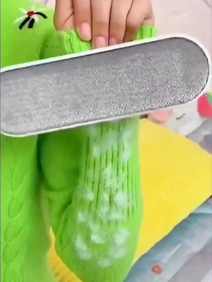 1pc, Reusable Lint Brush, Double-sided Hair Removal Brush, Manual Electrostatic Sticky Lint Hair Dust Brush, Carpet Hair Remover Brush for Clothing, Sofa, Furniture, Bedding, Cleaning Tool, Vacuum Cleaner Attachment and Brush