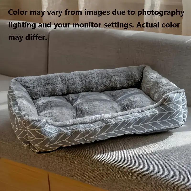 4 Sizes Available Upgraded Thickened Ultra-Soft Comfortable Plush Dog Bed Winter Warm Pet Sofa Portable Dog Bed Washable Thickened Plush Pad Suitable for Large, Medium, Small Dogs and Cats Plaid Stripe Christmas Pet Gift 1pc,
